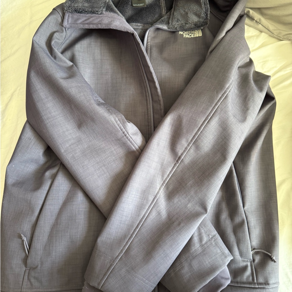 Women’s north face coat